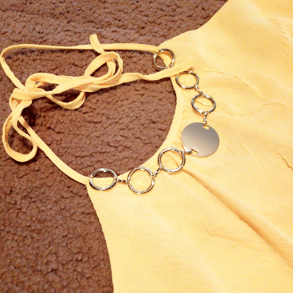blouse - Picture 2 of 5